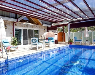 Kaş İslamlar'da Doğa İçerisinde, Özel Havuzlu, Muhafazakar Villa - 1