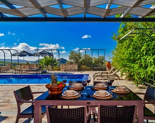 Kaş İslamlar'da Doğa İçerisinde, Özel Havuzlu, Taş Villa - 4