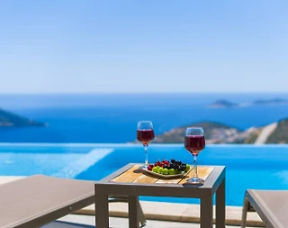 Kaş İslamlar'da Doğa İçerisinde, Sonsuzluk Havuzlu, Kiralık Villa - 5