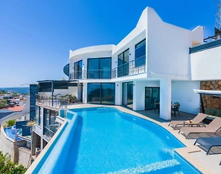 Kaş İslamlar'da Doğa İçerisinde, Sonsuzluk Havuzlu, Kiralık Villa - 1