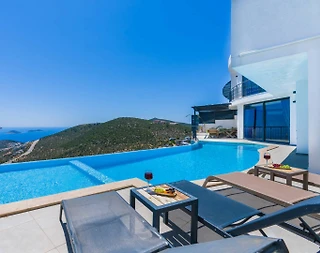 Kaş İslamlar'da Doğa İçerisinde, Sonsuzluk Havuzlu, Kiralık Villa - 3