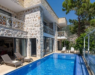 Kaş İslamlar'da Doğa İle İç İçe, Kapalı Havuzlu, Ferah Villa - 1