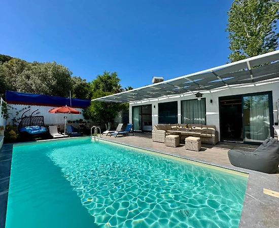 Kaş İslamlar'da Doğa İle İç İçe, Özel Havuzlu, Ferah Villa - 1