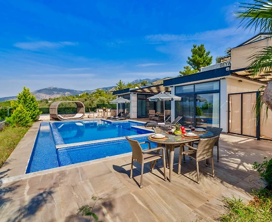 Kaş İslamlar'da Doğa İle İç İçe, Özel Havuzlu, Jakuzili Villa - 1