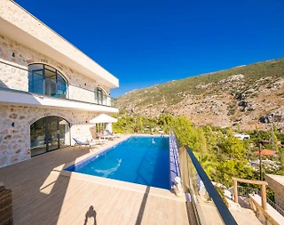 Kaş İslamlar'da Doğa İle İç İçe, Özel Havuzlu, Jakuzili Villa - 1