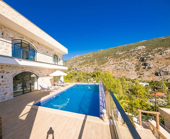 Kaş İslamlar'da Doğa İle İç İçe, Özel Havuzlu, Jakuzili Villa - 1
