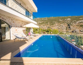 Kaş İslamlar'da Doğa İle İç İçe, Özel Havuzlu, Jakuzili Villa - 2