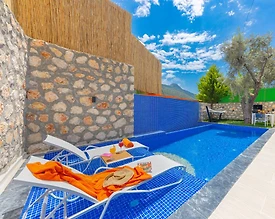 Kaş İslamlar'da Doğa İle İç İçe, Özel Havuzlu, Jakuzili Villa - 2