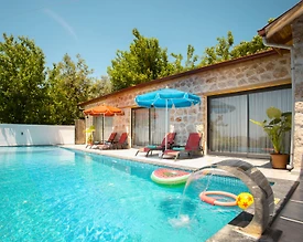 Kaş İslamlar'da Doğa İle İç İçe, Özel Havuzlu, Jakuzili Villa - 2