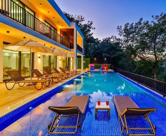 Kaş İslamlar'da Doğa İle İç İçe, Özel Havuzlu, Kiralık Villa - 1