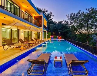 Kaş İslamlar'da Doğa İle İç İçe, Özel Havuzlu, Kiralık Villa - 1