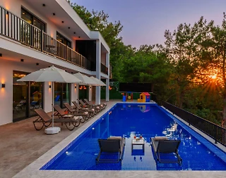 Kaş İslamlar'da Doğa İle İç İçe, Özel Havuzlu, Kiralık Villa - 3