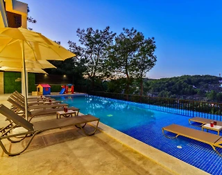 Kaş İslamlar'da Doğa İle İç İçe, Özel Havuzlu, Kiralık Villa - 4