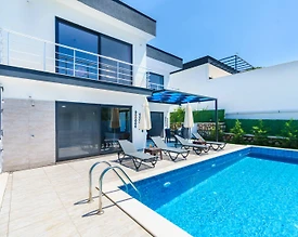 Kaş İslamlar'da Doğa İle İç İçe, Özel Havuzlu, Konforlu Villa - 3