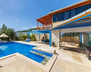 Kaş İslamlar'da Doğa ile İç İçe, Özel Havuzlu, Modern Villa - 2
