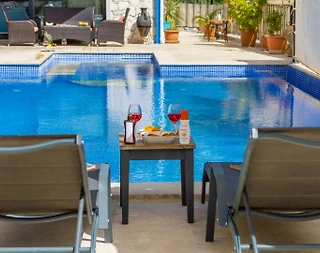 Kaş İslamlar'da Doğa ile İç İçe, Özel Havuzlu, Modern Villa - 5