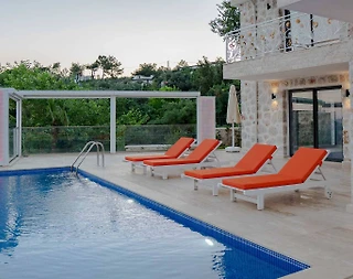 Kaş İslamlar'da Doğa İle İç İçe, Özel Havuzlu, Kiralık Villa - 5