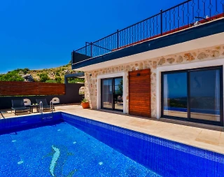 Kaş İslamlar'da Doğa Manzaralı, Açık ve Kapalı Havuzlu, Kiralık Villa - 3