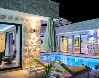 Kaş İslamlar'da Doğa Manzaralı, Isıtmalı Havuzlu, 4 Kişilik Villa - 5