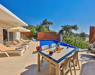 Kaş İslamlar'da Doğa Manzaralı, Özel Havuzlu, Jakuzili Villa - 1