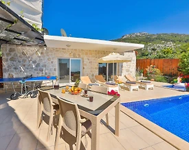 Kaş İslamlar'da Doğa Manzaralı, Özel Havuzlu, Jakuzili Villa - 2
