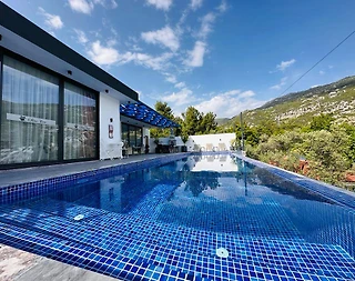 Kaş İslamlar'da Doğa Manzaralı, Özel Havuzlu, Muhafazakar Villa - 2