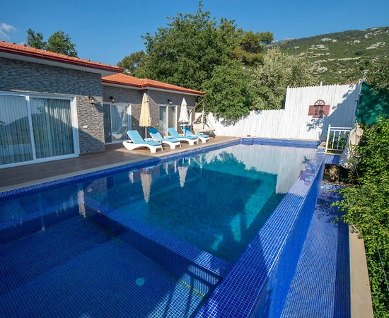 Kaş İslamlar'da Doğa Manzaralı, Özel Havuzlu, Tatil Villası - 1