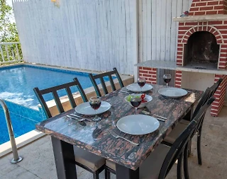 Kaş İslamlar'da Doğa Manzaralı, Isıtmalı Havuzlu, Şık Villa - 5