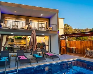 Kaş İslamlar'da Doğayla İç İçe, Özel Havuzlu, 2+1 Şık Villa  - 1