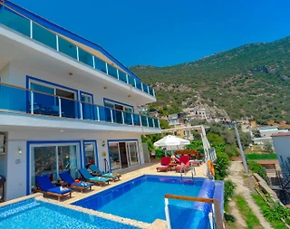 Kaş İslamlar'da Enfes Deniz Manzaralı, Özel Havuzlu, Konforlu Villa - 1