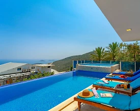 Kaş İslamlar'da Enfes Deniz Manzaralı, Özel Havuzlu, Konforlu Villa - 2