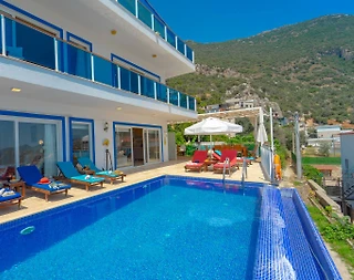Kaş İslamlar'da Enfes Deniz Manzaralı, Özel Havuzlu, Konforlu Villa - 5