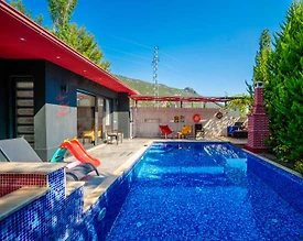 Kaş İslamlar'da Enfes Doğada, Özel Havuzlu, Balayı Villası - 3