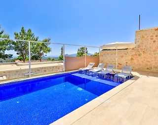 Kaş İslamlar'da Geniş Ailelere Uygun, Isıtmalı Havuzlu, Taş Villa - 3