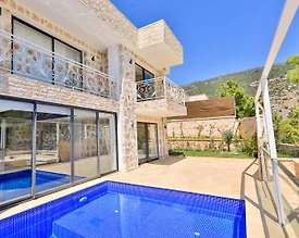 Kaş İslamlar'da Geniş Ailelere Uygun, Isıtmalı Havuzlu, Taş Villa - 2