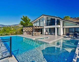 Kaş İslamlar'da Geniş Ailelere Uygun, Özel Havuzlu, Lüks Villa - 1