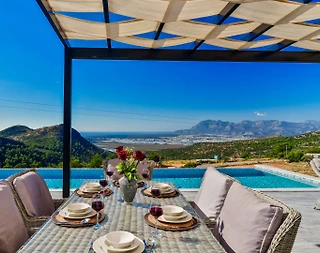 Kaş İslamlar'da Geniş Ailelere Uygun, Özel Havuzlu, Lüks Villa - 4