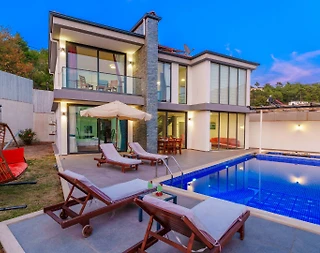 Kaş İslamlar'da Geniş Bahçeli, Özel Havuzlu, 4 Kişilik Villa - 2