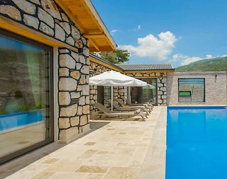 Kaş İslamlar'da Geniş Bahçeli, Özel Havuzlu, Jakuzili, Modern Villa - 3