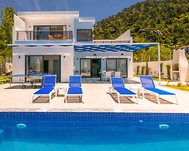Kaş İslamlar'da Göz Alıcı Doğa Manzaralı, Özel Havuzlu, Bahçeli Villa - 2