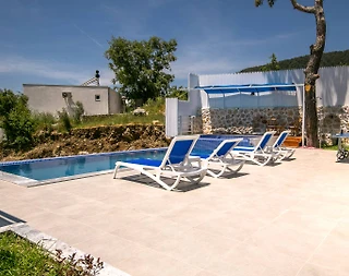 Kaş İslamlar'da Göz Alıcı Doğa Manzaralı, Özel Havuzlu, Bahçeli Villa - 4