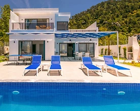 Kaş İslamlar'da Göz Alıcı Doğa Manzaralı, Özel Havuzlu, Bahçeli Villa - 2