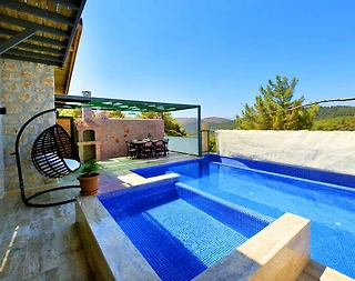Kaş İslamlar'da Göz Alıcı Manzaraya Sahip, Özel Havuzlu, Kiralık Villa - 4