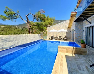 Kaş İslamlar'da Göz Alıcı Manzaraya Sahip, Özel Havuzlu, Kiralık Villa - 5