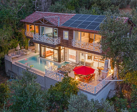 Kaş İslamlar'da Gözlerden Uzak Konumda, Özel Havuzlu, Otantik Villa - 1