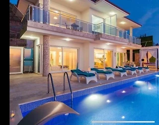 Kaş İslamlar'da Gözlerden Uzak Konumda, Özel Havuzlu, Şık Villa - 1