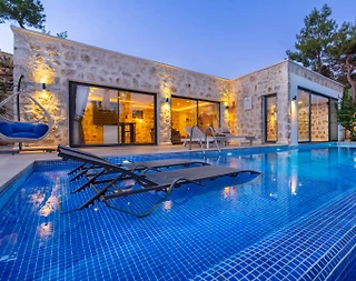 Kaş İslamlar'da Gözlerden Uzak, Özel Havuzlu, Taş Villa - 1