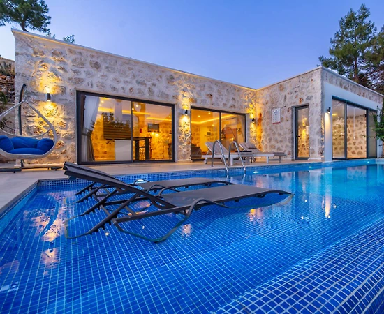 Kaş İslamlar'da Gözlerden Uzak, Özel Havuzlu, Taş Villa - 1