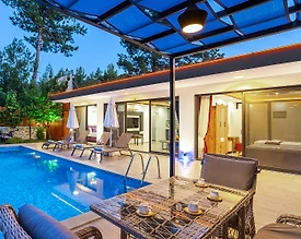 Kaş İslamlar'da Huzur Dolu Doğada, Özel Havuzlu, Geniş Bahçeli Villa - 2