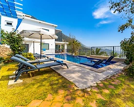 Kaş İslamlar'da Kalabalık Ailelere Uygun, Özel Havuzlu, 4+1 Villa - 2